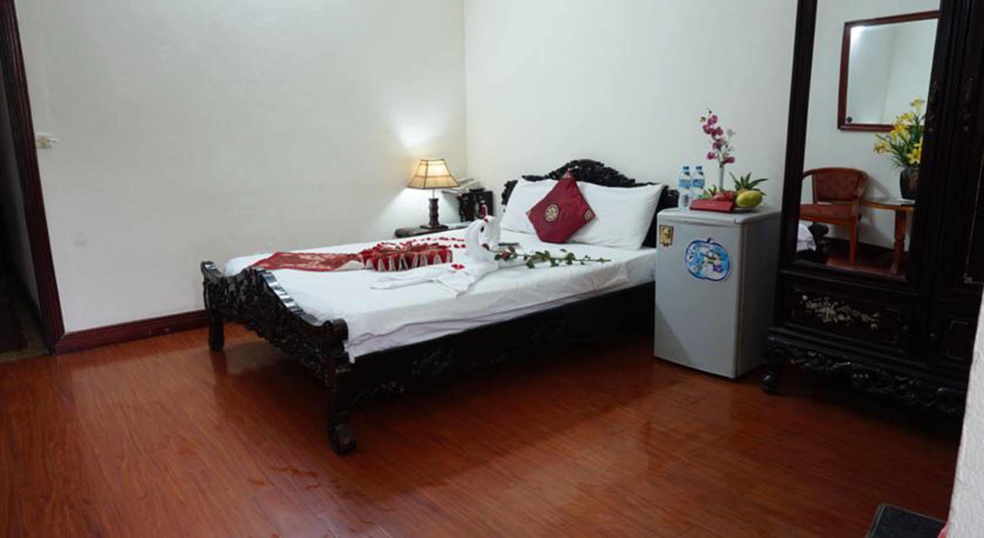 Hanoi Golden Moon Guest House & Travel Eksteriør billede