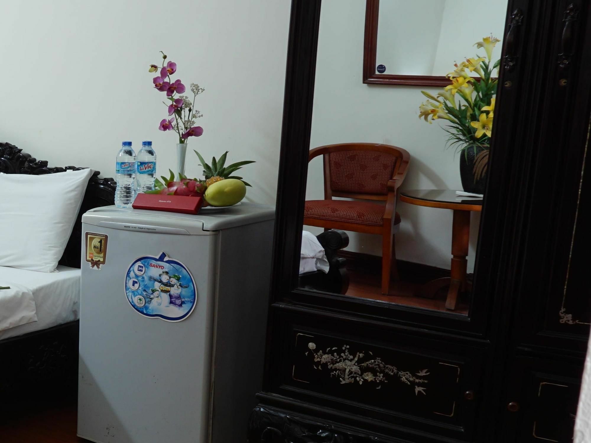 Hanoi Golden Moon Guest House & Travel Eksteriør billede